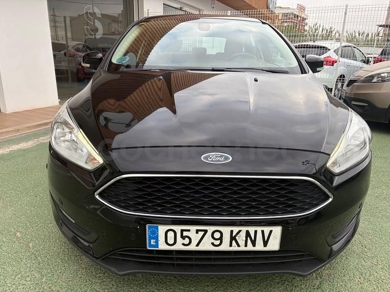 Usado Ford Focus Titanium 125 CV (91 kW) 2018 Negro Berlina