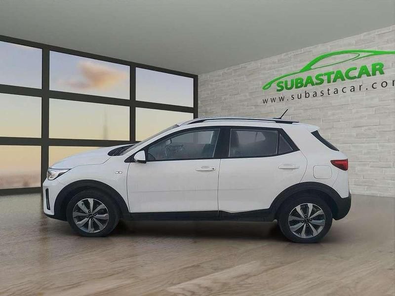 Blanco Usado 2023 Kia Stonic SUV | 11.198 € (Super precio) - Imagen 1/4