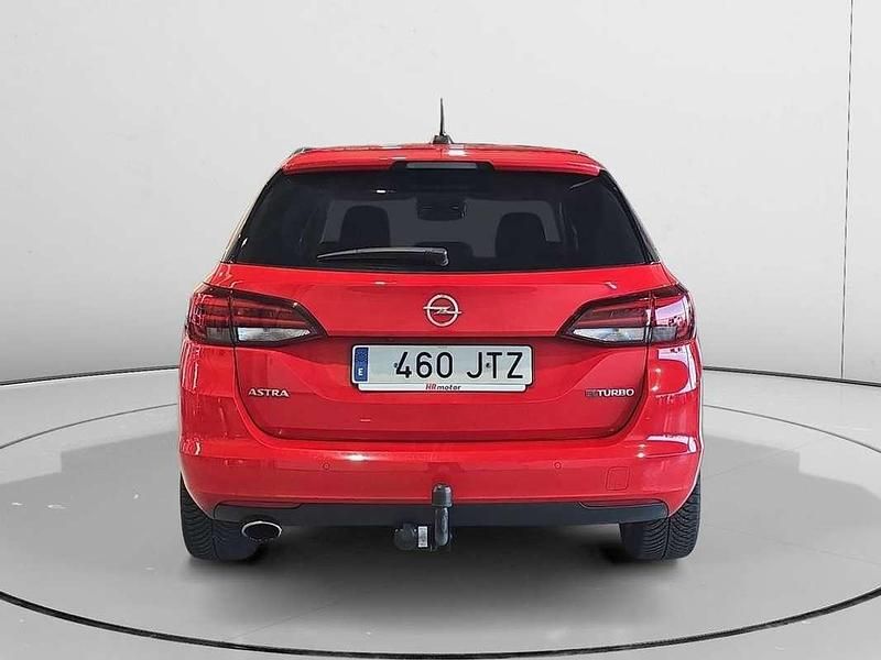 Usado Opel Astra Excellence 160 HP (117 kW) 2016 Vermelho Carrinha