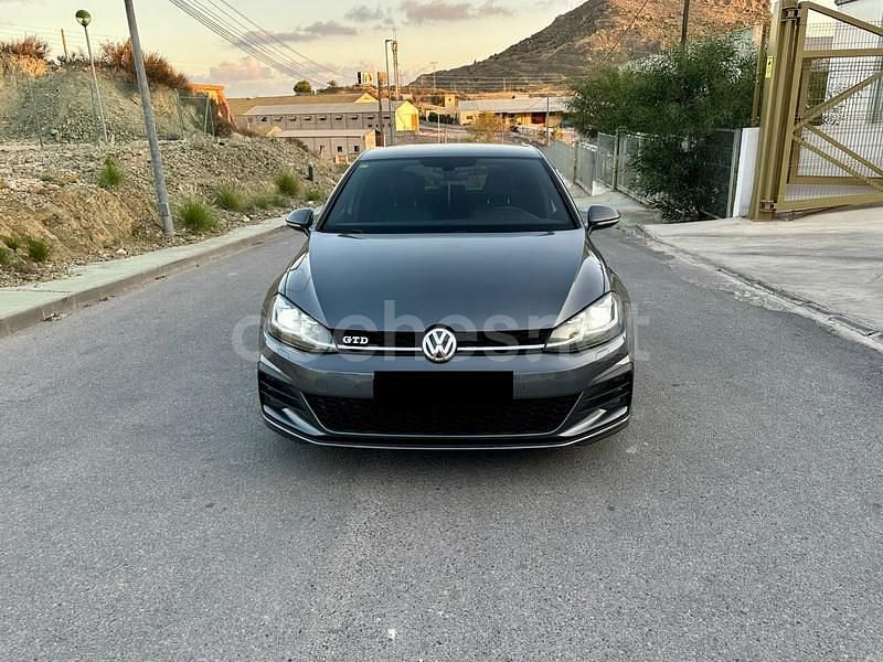 Usado VW Golf VII GTD 184 HP (135 kW) 2019 Cinzento Sedan