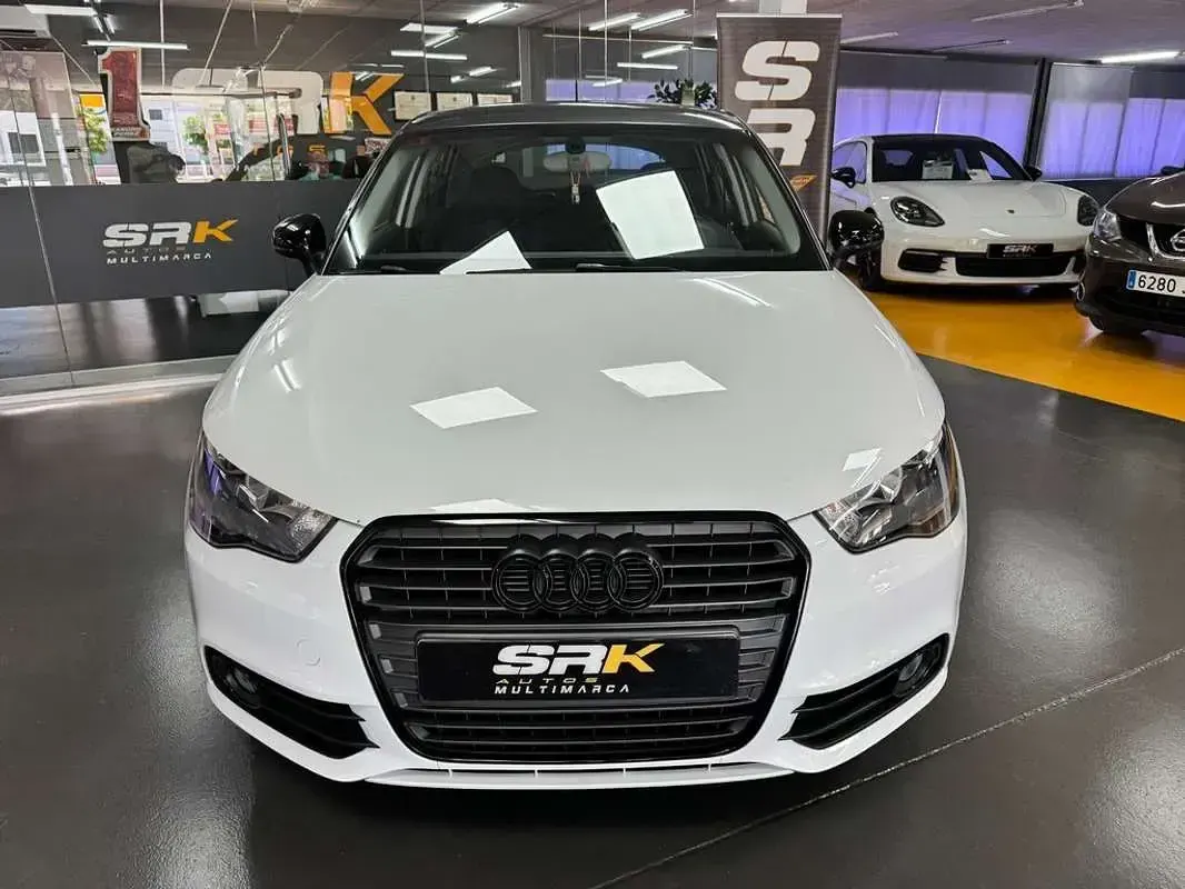 Usado Audi A1 Sportback Attraction 86 CV (63 kW) 2013 Blanco Utilitario