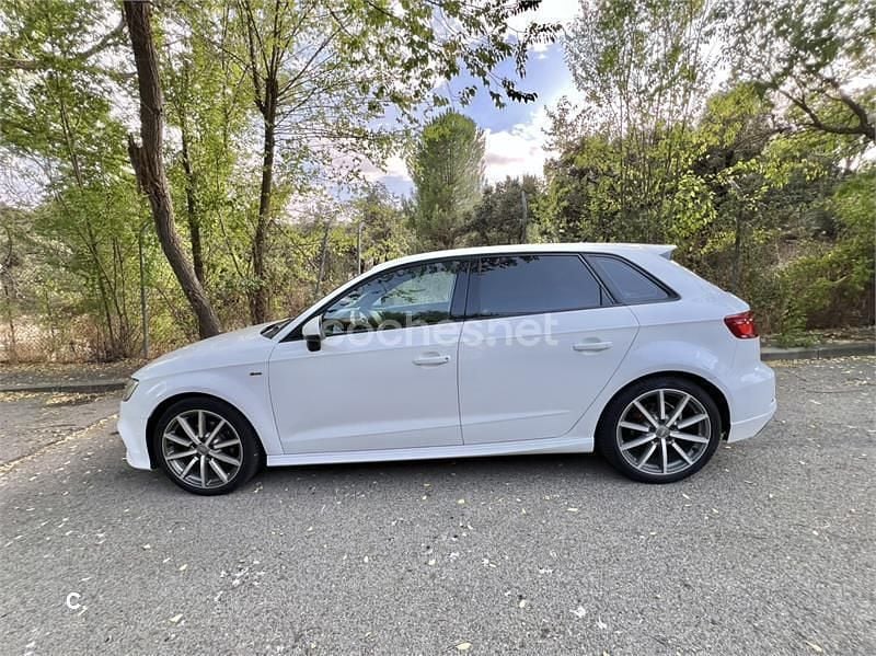 Blanco Usado 2019 Audi A3 Sportback S-Line Utilitario | 20.000 € (Precio justo) - Imagen 1/4