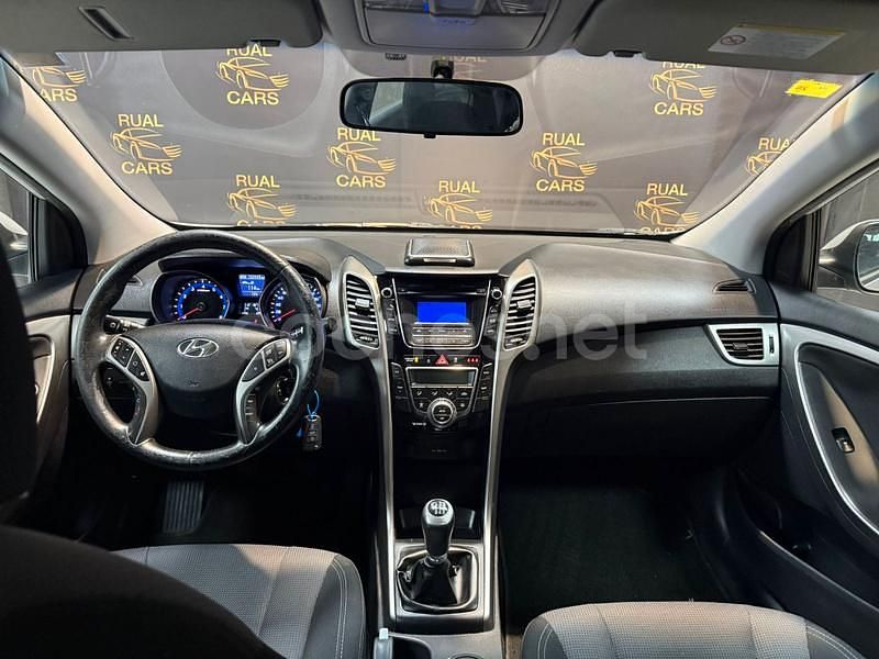 Usado Hyundai i30 Base 100 CV (73 kW) 2012 Gris / plata Berlina