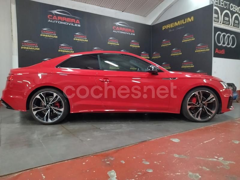 Usado Audi A5 Premium 204 CV (150 kW) 2022 Rojo Coupe