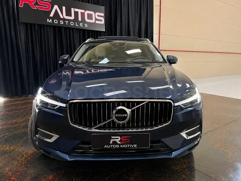 Usado Volvo XC60 Core 350 CV (257 kW) 2022 Azul SUV