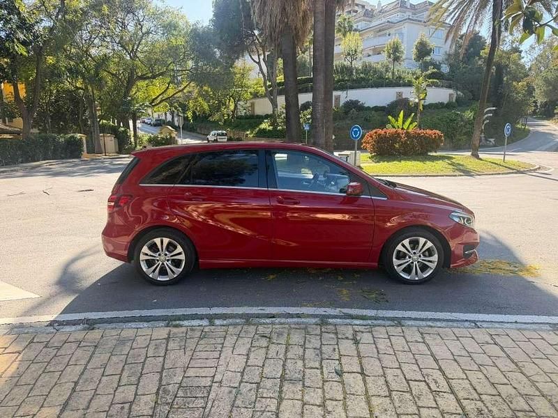 Usado Mercedes B180 109 CV (80 kW) 2015 Monovolumen