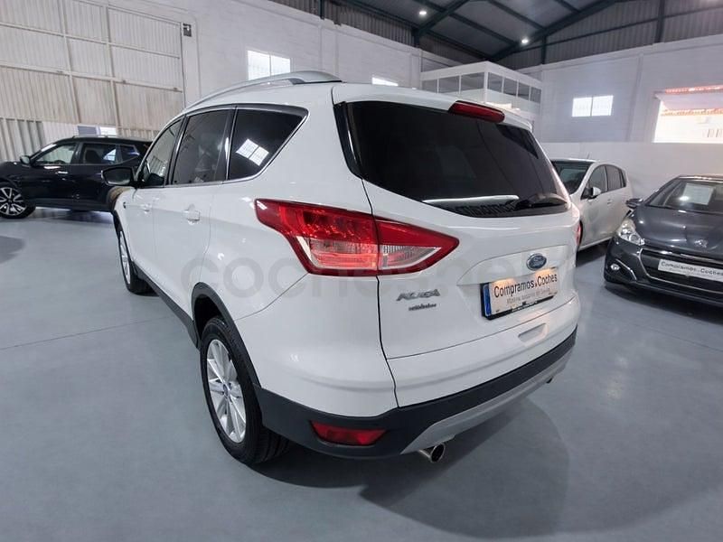 Usado Ford Kuga Titanium 150 HP (110 kW) 2016 Branco SUV