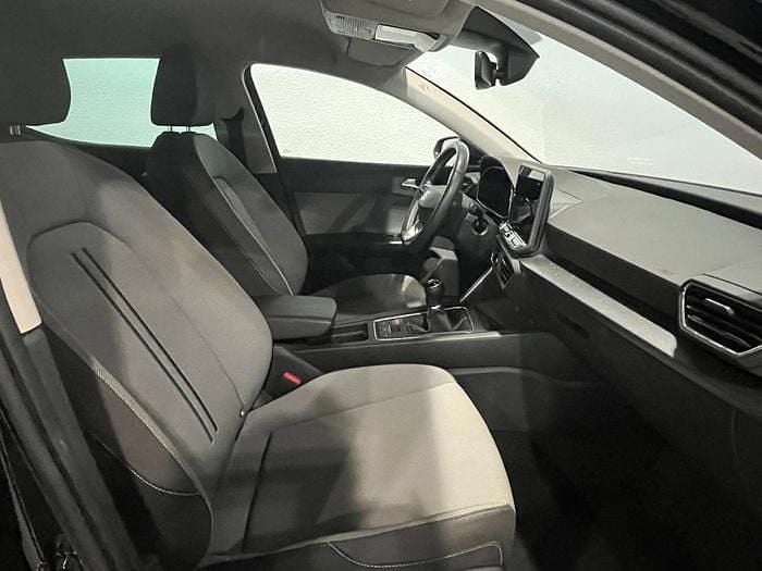 Usado Seat Leon Style 116 CV (85 kW) 2025 Gris Utilitario