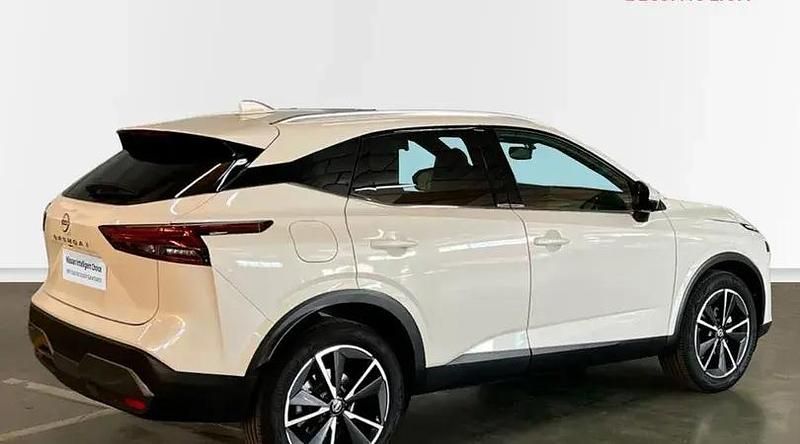 Usado Nissan Qashqai Pack 140 CV (102 kW) 2023 Blanco perlado azul SUV
