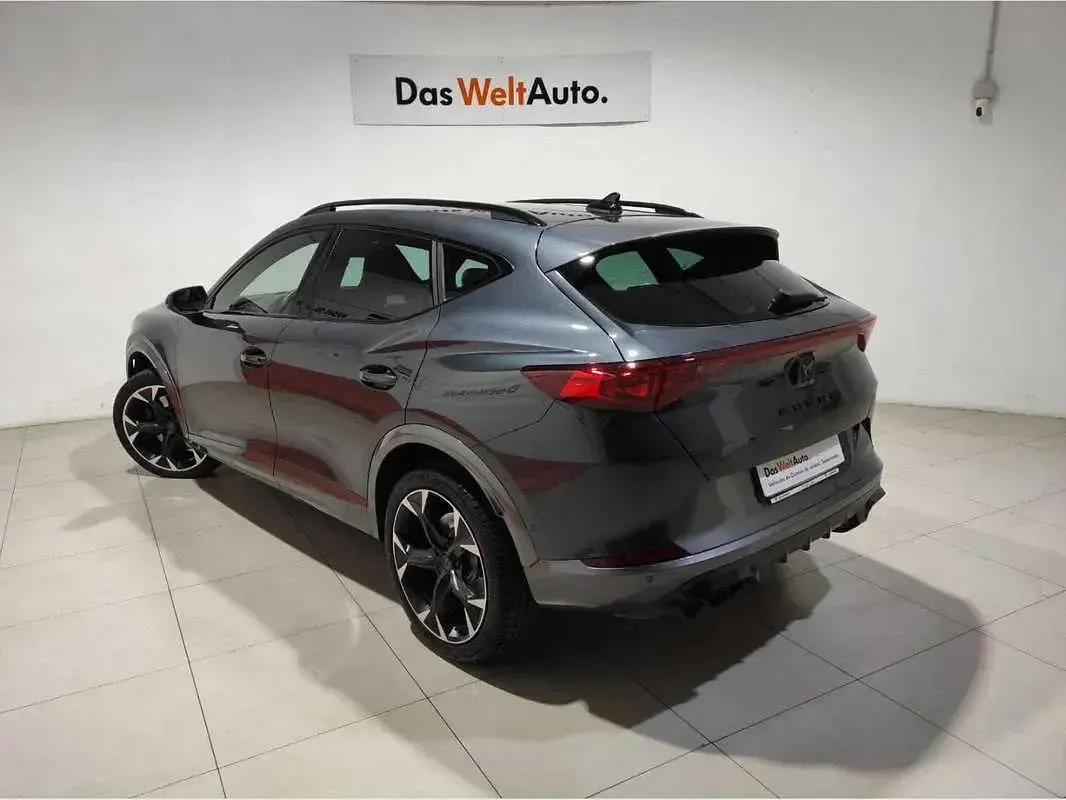 Usado Cupra Formentor 150 CV (110 kW) 2022 Gris / plata SUV