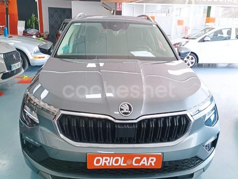 Usado Skoda Kamiq Selection 95 CV (69 kW) 2024 Gris / plata SUV