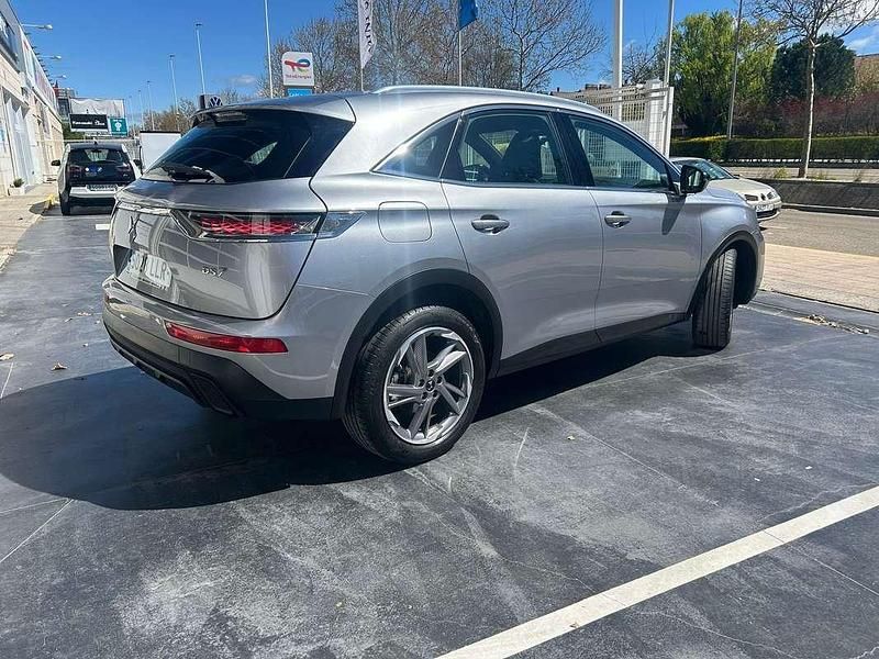 Usado DS Automobiles DS7 Crossback So Chic 130 CV (95 kW) 2020 Gris / plata SUV