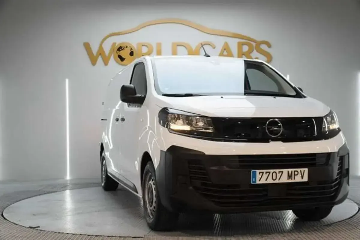 Usado Opel Vivaro-e Combi 120 CV (88 kW) 2024 Blanco Monovolumen