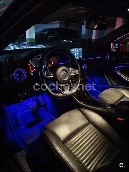 Usado Mercedes A200 AMG line 136 CV (100 kW) 2017 Negro Berlina