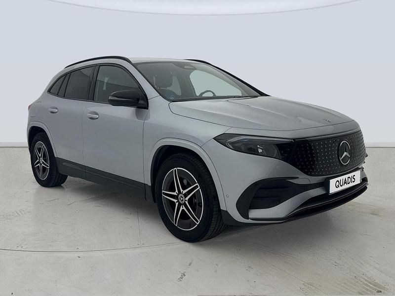 Usado Mercedes EQA300 167 kW (228 CV) 2025 Gris plata SUV