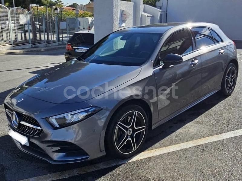 Gris / plata Usado 2023 Mercedes A250 Berlina | 28.900 € (Super precio) - Imagen 1/4