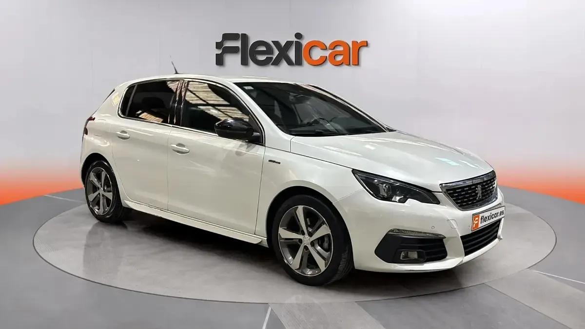 Używany Peugeot 308 GT-line 131 KM (96 kW) 2018 Sedan/Limuzyna