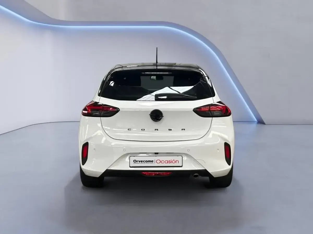 Usado Opel Corsa 100 CV (73 kW) 2024 Blanco Utilitario