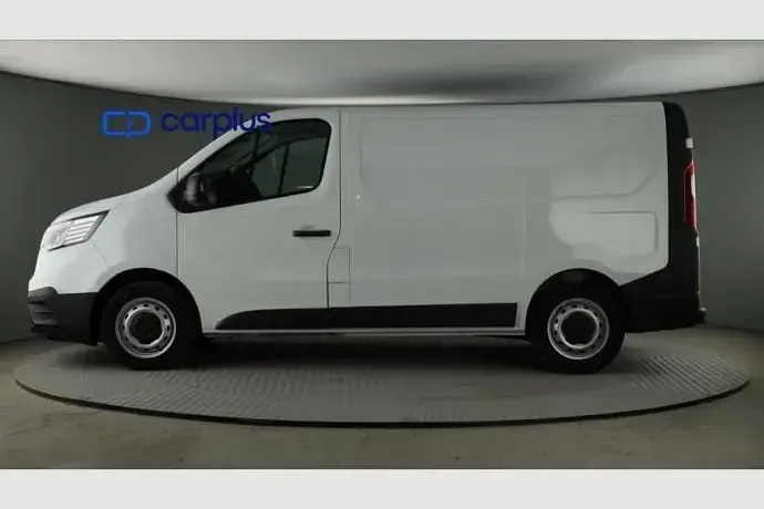 Usado Renault Trafic 110 CV (80 kW) 2022 Monovolumen