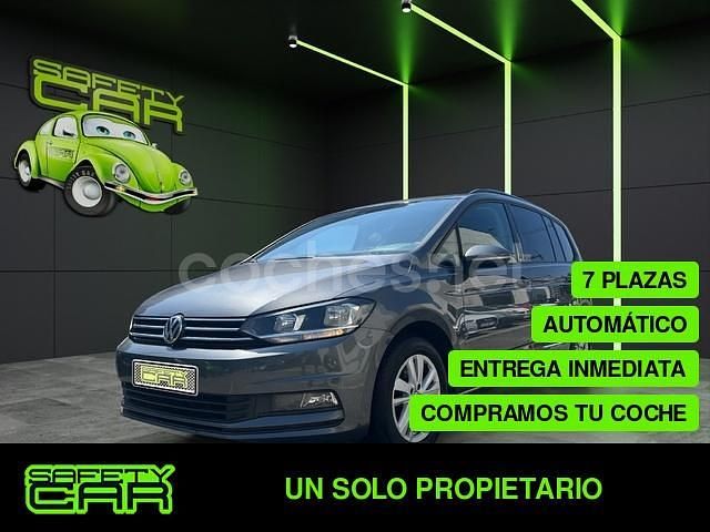 Gris / plata Usado 2021 VW Touran Advance Monovolumen | 18.999 € (Precio justo) - Imagen 1/4