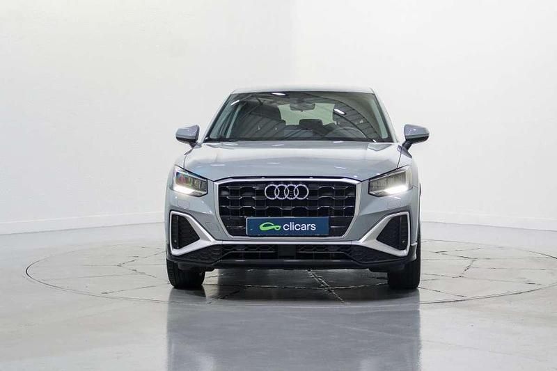 Usado Audi Q2 S-Line 116 CV (85 kW) 2022 Gris SUV