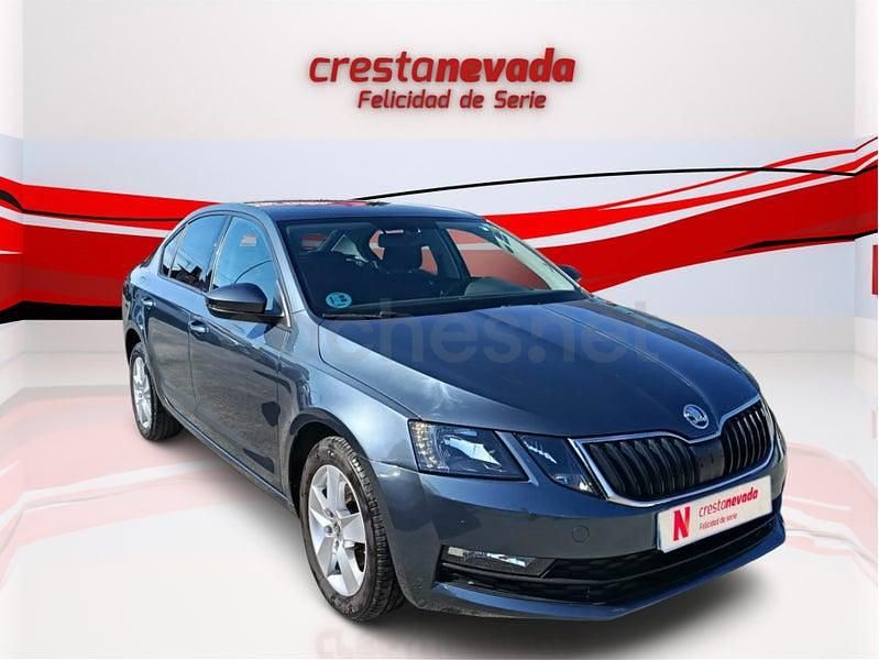 Usado Skoda Octavia Ambition 116 CV (85 kW) 2020 Gris Berlina