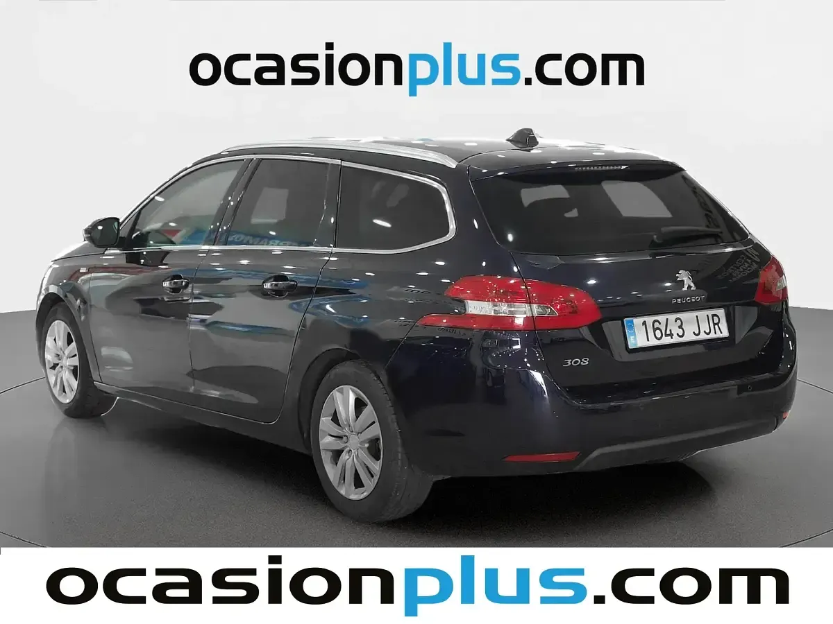 Usado Peugeot 308 Style 130 CV (95 kW) 2015 Azul Familiar