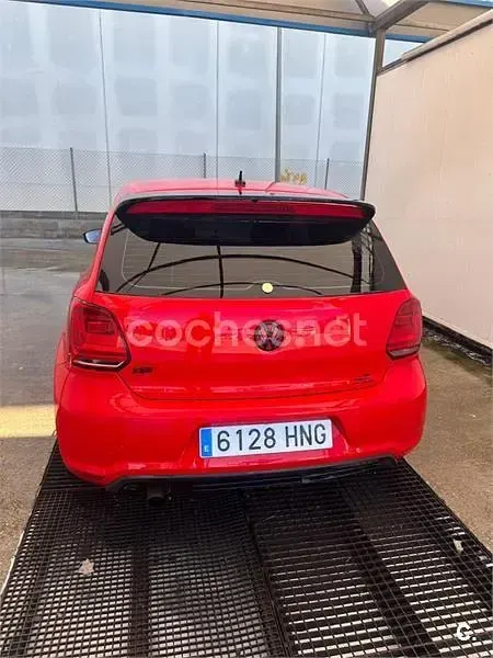 Usado VW Polo Sport 90 CV (66 kW) 2013 Rojo Utilitario