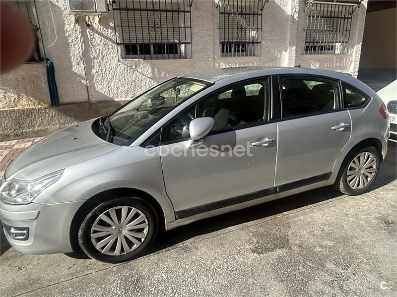 Usado Citroën C4 90 CV (66 kW) 2010 Gris / plata Berlina