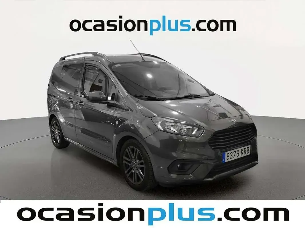 Usado Ford Tourneo Courier Sport 102 CV (75 kW) 2018 Gris Monovolumen