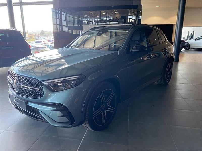 Nuevo Mercedes GLC220 197 CV (144 kW) 2026 Verde SUV
