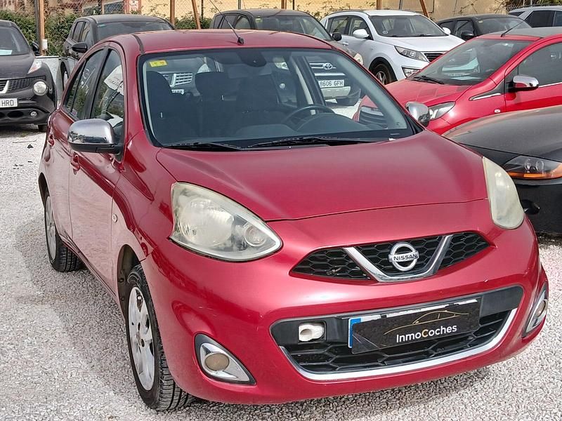 Usado Nissan Micra Acenta 80 HP (58 kW) 2015 Vermelho Citadino