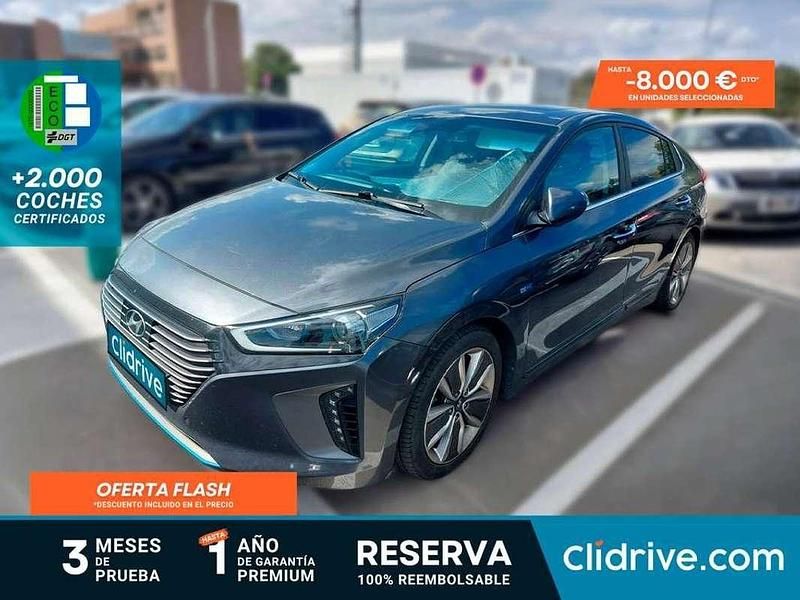 Usado Hyundai Ioniq Style 105 CV (77 kW) 2017 Gris Utilitario