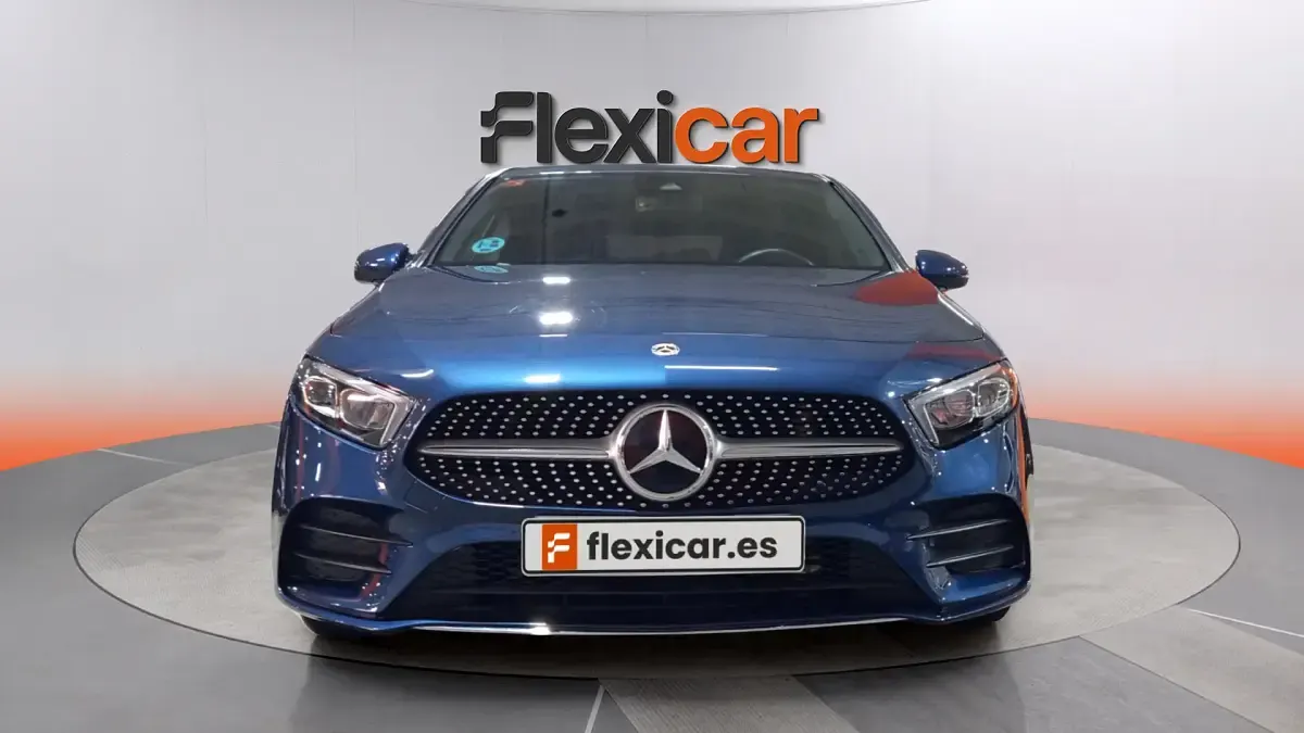 Usado Mercedes A180 136 CV (100 kW) 2021 Azul Berlina