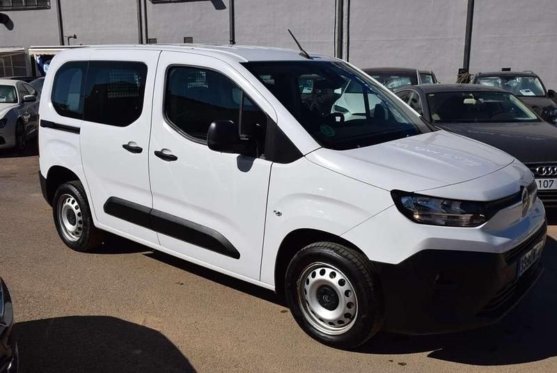 Usado Citroën Berlingo 102 CV (75 kW) 2024 Blanco Monovolumen