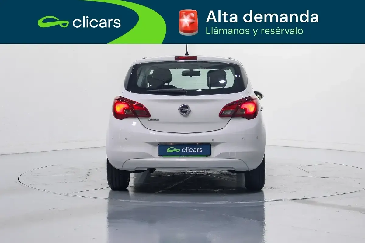 Usado Opel Corsa Selective 90 CV (66 kW) 2015 Blanco Utilitario