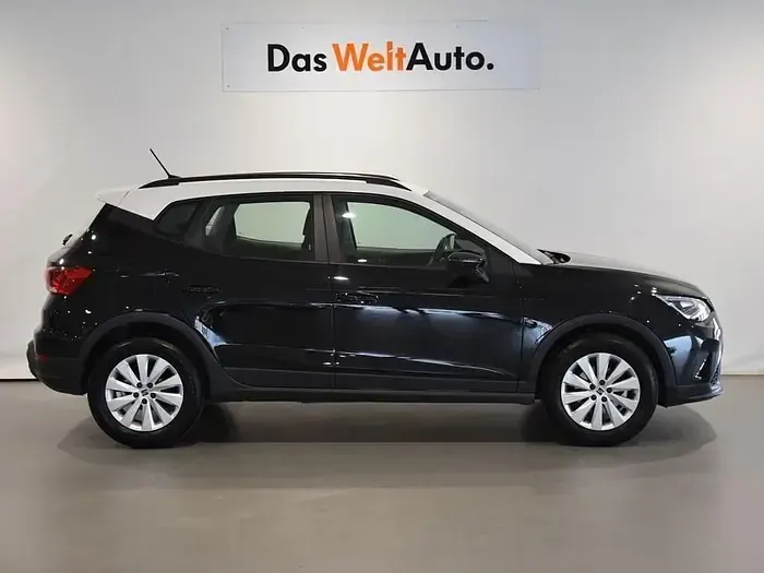Usado Seat Arona Style 110 CV (80 kW) 2024 Negro SUV