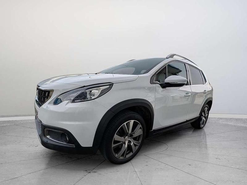Usado Peugeot 2008 Allure 110 CV (80 kW) 2018 Blanco SUV
