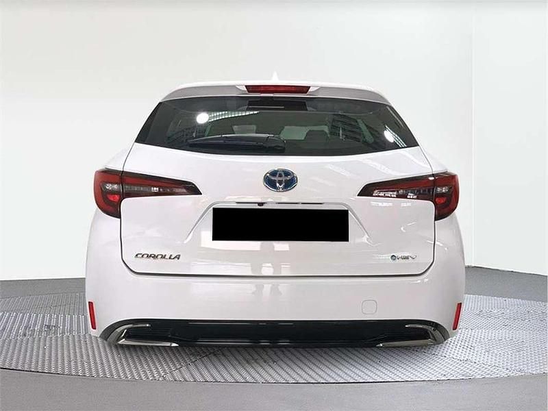 Usado Toyota Corolla Active 140 CV (102 kW) 2025 Blanco perlado iceberg Familiar