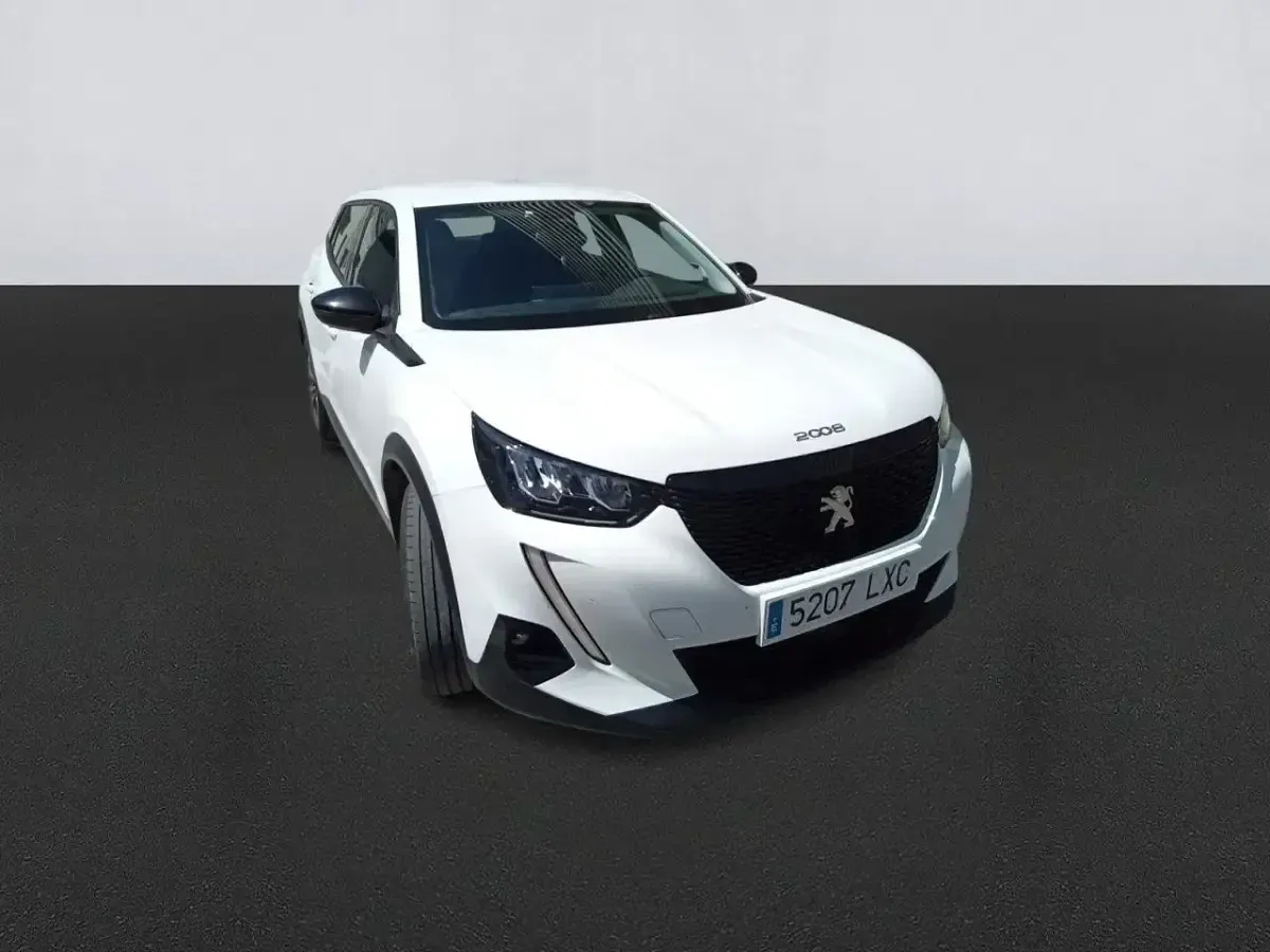 Usado Peugeot 2008 Active 110 CV (80 kW) 2022 Blanco SUV