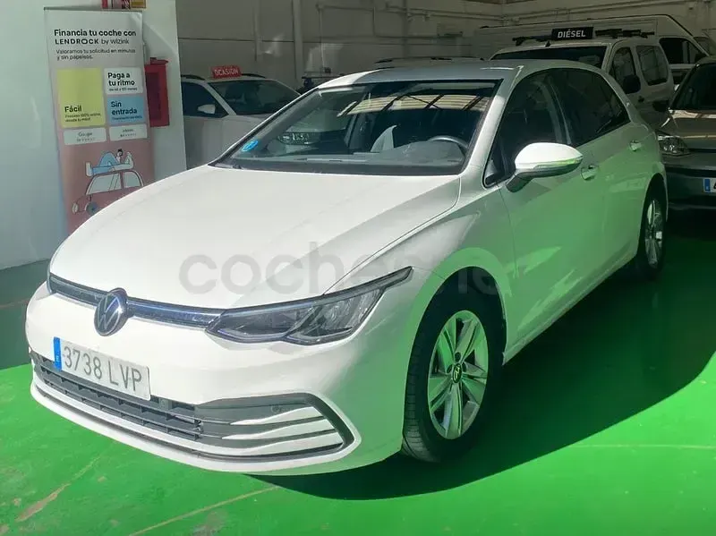 Usado VW Golf VIII 110 CV (80 kW) 2022 Blanco Berlina