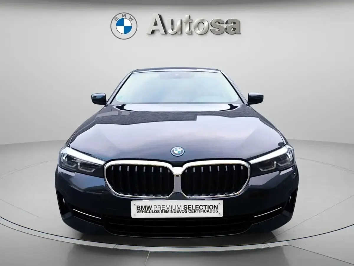 Usado BMW 530e Sport Line 292 CV (214 kW) 2022 Negro Berlina