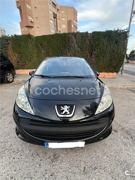 Usado Peugeot 207 95 CV (69 kW) 2007 Negro Berlina