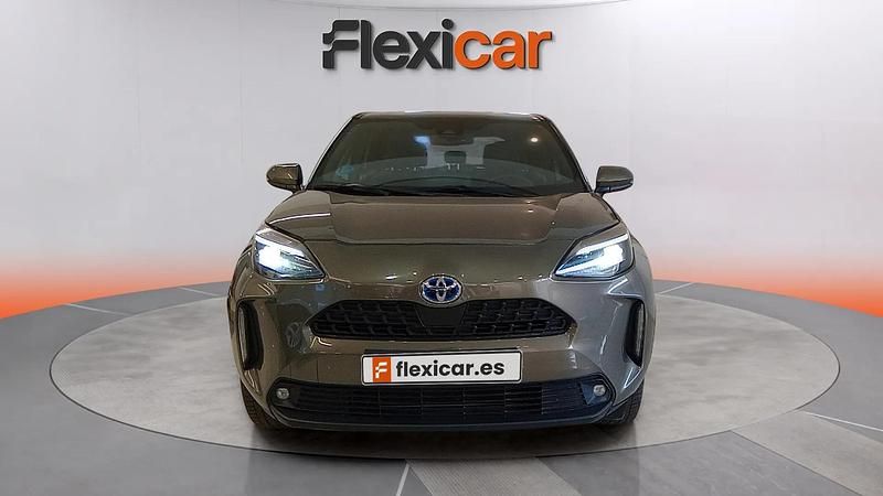 Usado Toyota Yaris Hybrid Active 116 CV (85 kW) 2024 Gris