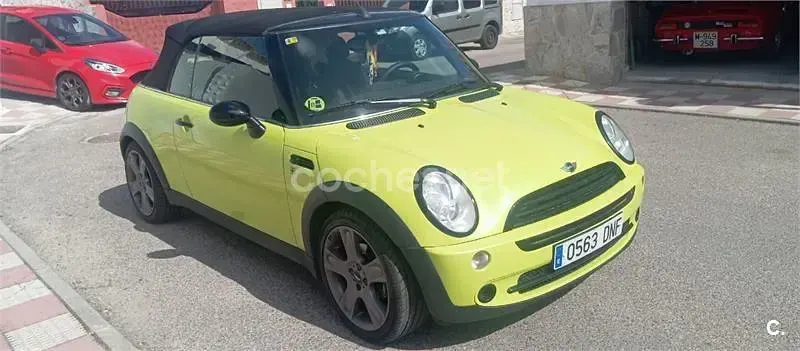 Usado Mini One Cabriolet 90 CV (66 kW) 2005 Verde Descapotable