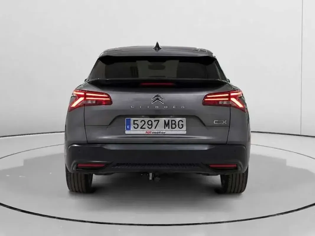 Usado Citroën C5 X Feel 226 CV (166 kW) 2022 Gris Familiar