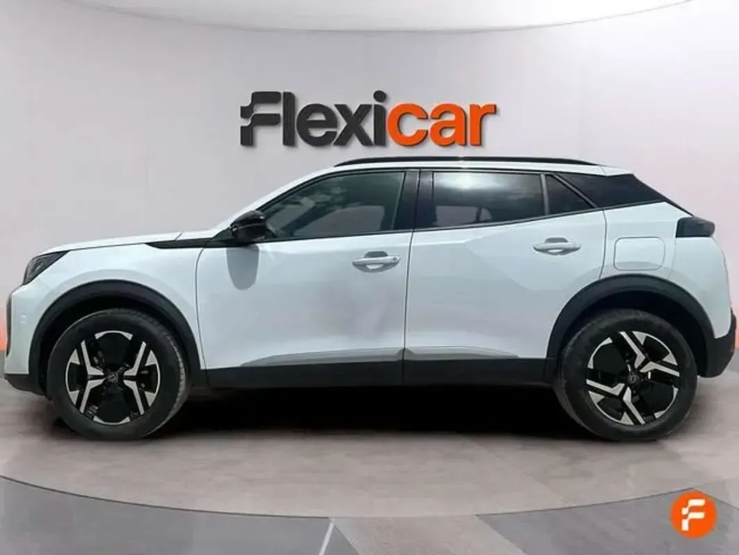 Usado Peugeot 2008 Allure 101 CV (74 kW) 2025 Blanco SUV