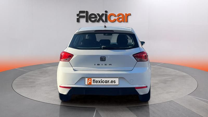 Usado Seat Ibiza Reference 95 CV (69 kW) 2019 Blanco Utilitario