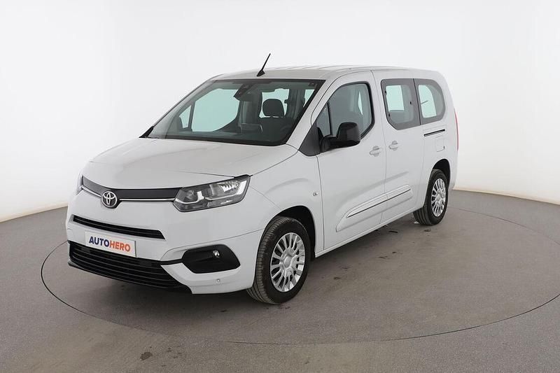 Blanco Usado 2023 Toyota Proace Verso Active Familiar | 26.299 € (Caro) - Imagen 1/3