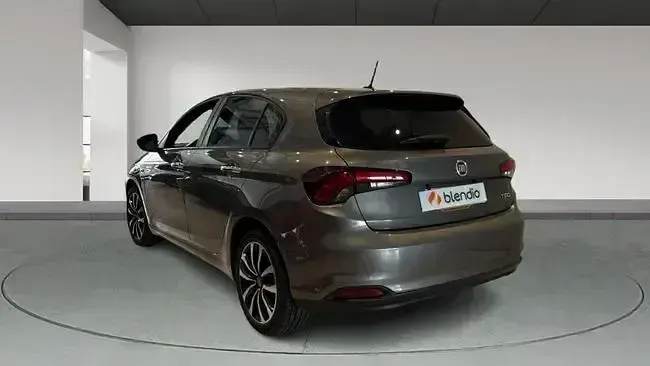 Usado Fiat Tipo Mirror 95 CV (69 kW) 2020 Gris Berlina